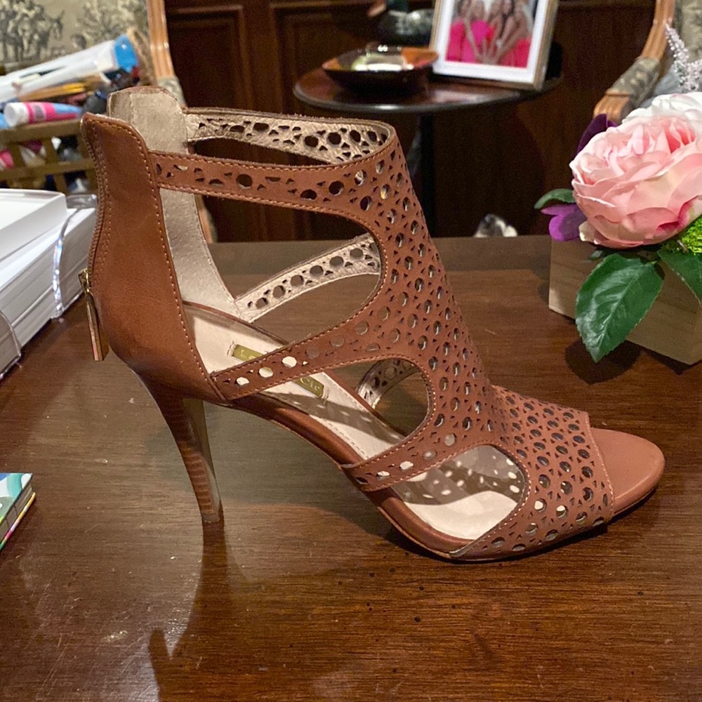 Louise et Cie tan heels